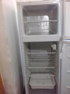 Heladera con frizzer