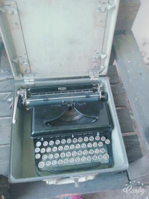 Maquina de escribir royal