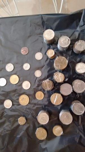 Lote de monedas argentinas (cerca de cien) de  a 