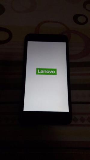Celular Lenovo K5 con un mes de uso $