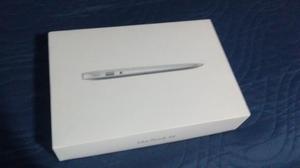 MacBook air 11 IMPECABLE ESTADO!