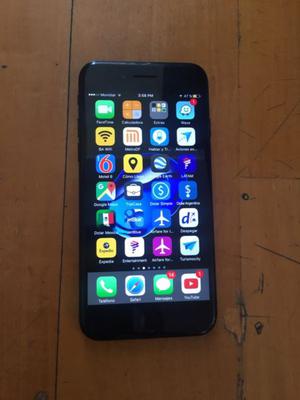iPhone 7 Black 128 gb con muy poco uso en excelente estado!
