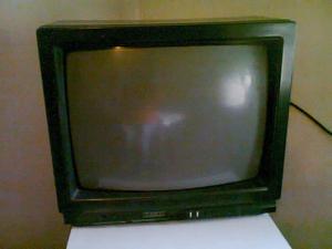 VENDO MESA DE TV REGULABLE Y TV SANYO