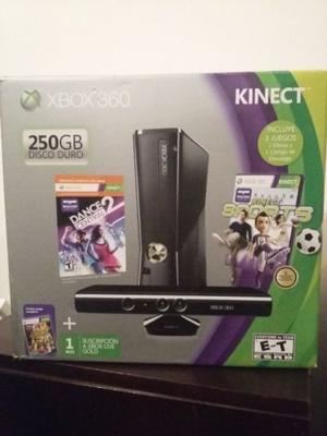 Xbox 360 Slim 250 Gb de memoria, Kinect, 2 Joystic y 11