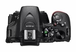 Camara Reflex Nikon D  Nueva
