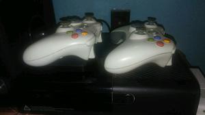 Xbox 360 con 4 joystick y kinet