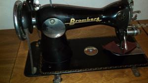 Vendo maquina de coser antigua a pedal funcionando marca