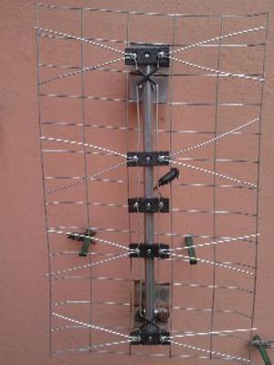 antena universal(80x50cm)y 30mtrs de cable