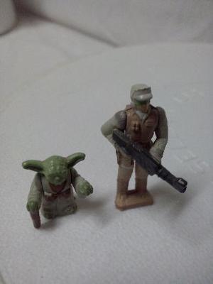 figuras micro/machines (yoda y soldado rebelde de hoth)