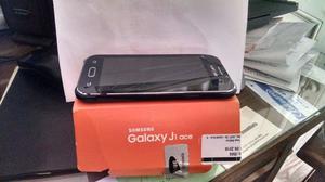 Samsung Galaxy J1 ACE con modulo roto + cargador !