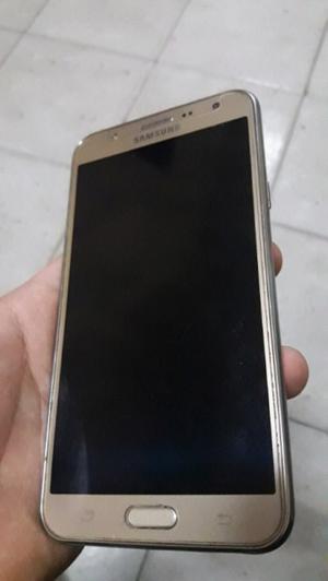 Vendo Samsung J7 Libre 4G Impecable Dorado