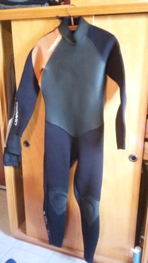 Remato traje de neoprene 4/3