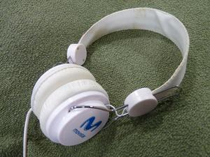 Auriculares Movistar blancos