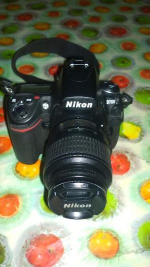 CAMARA PROFESIONAL NIKON D700, IMPECABLE ESTADO, COMO SE VE