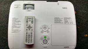 PROYECTOR NEC CON HDMI Y CONTROL REMOTO