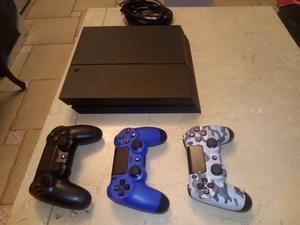 Ps4 Play Station Gb +3 Juegos y 2 Joysticks