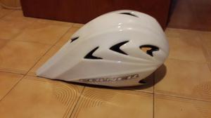 Vendo Casco Colner Aerodinámico