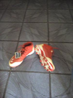 Botines de beisbol