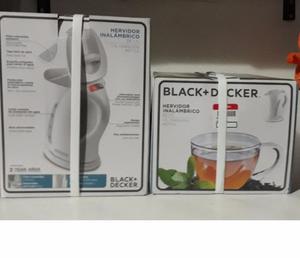 Hervidor de Agua Black+Decker 1,7l W