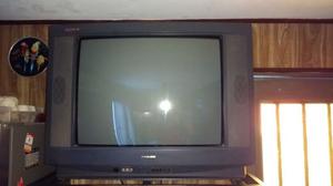 Televisor PHILCO 29 pulgadas pantalla NO plana funciona