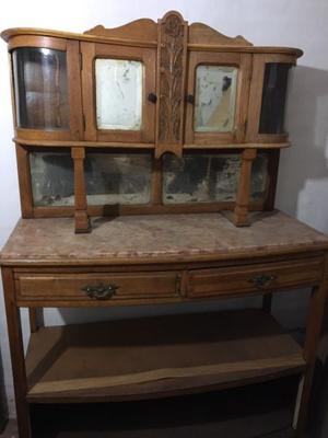 Mueble antiguo roble y mármol