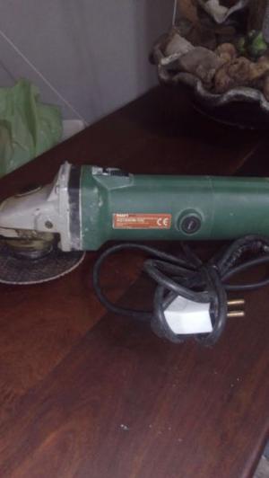 amoladora angular marca KRAFT 600w, rpm