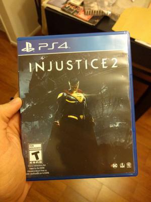 Injustice 2 PS4 CASI NUEVO