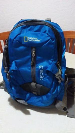 Mochila National Geographic. 30 lts. Impecable. Nueva