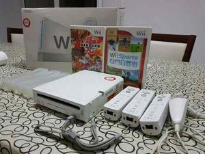 Nintendo Wii Más 3 Controles, Un Nunchuk, Y Dos Juegos