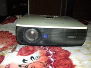 Vendo proyector Sony lo único sin control