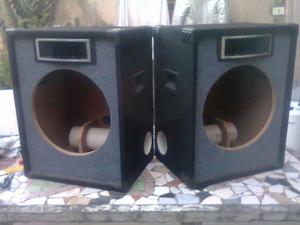 Vendo 2 cajas acusticas de 15 pulgadas negro con gris