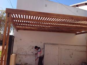 CONSTRUCCION DE PERGOLAS DE MADERA