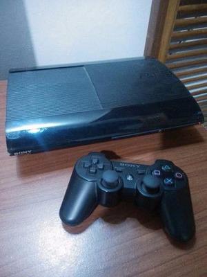 Vendo play 3 con 1 control 3 juegos 500gb con caja