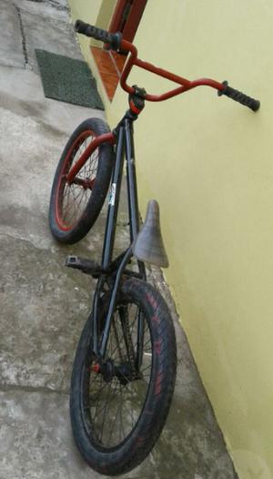 Bicicleta freestyle Raleigh