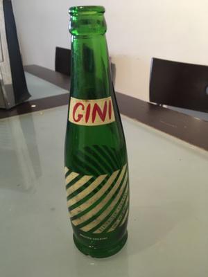 Gini botella de vidrio