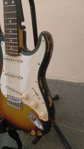 Guitarra Stratocaster Hardtail