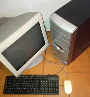 VDP PC COMPLETA MONITOR CRT 17 MOUSE Y TECLADO