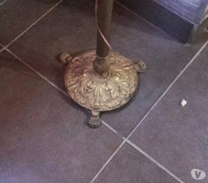Lámpara de pie antigua de bronce