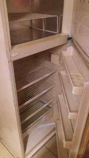 Vendo HEladera con Freezer Frigidaire sin funcionar