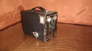 Camara antigua Kodak Brownie Junior Six 20