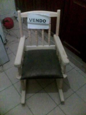 Vendo chillón para chicos torneado.y tapisado