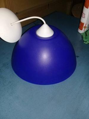 lampara azul exelente