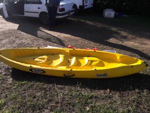 Vendo samoa kayaks