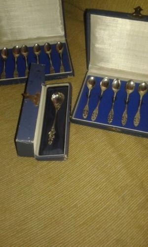 Conjunto de cucharas de plata