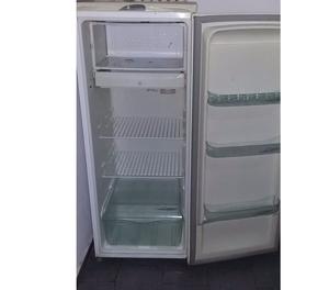 HELADERA ELECTROLUX R 250