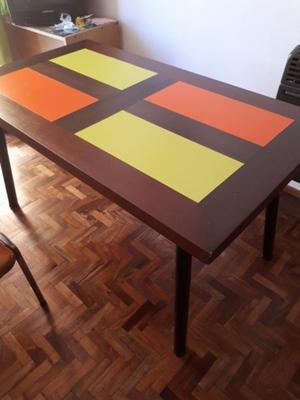 MESA DE MADERA CON BASE