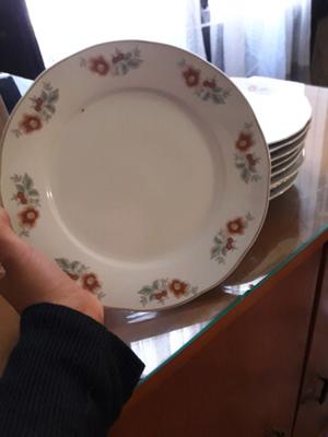 Platos de porcelana