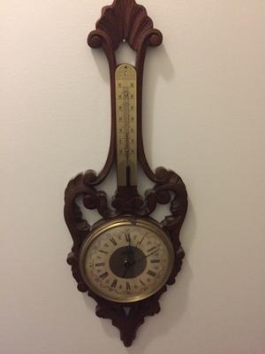 Reloj De Madera Con Termómetro