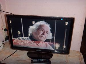 Televisor y Monitor LCD Samsung 24", control