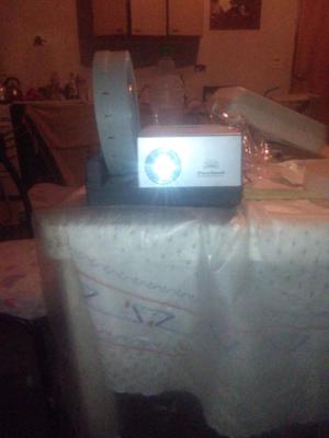 Se vende proyector diApositiva